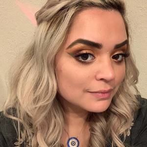 Meet your Posher, Alexandra